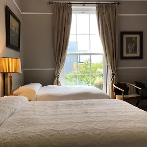 https://harveys-guest-house.dublin-hotelsweb.com